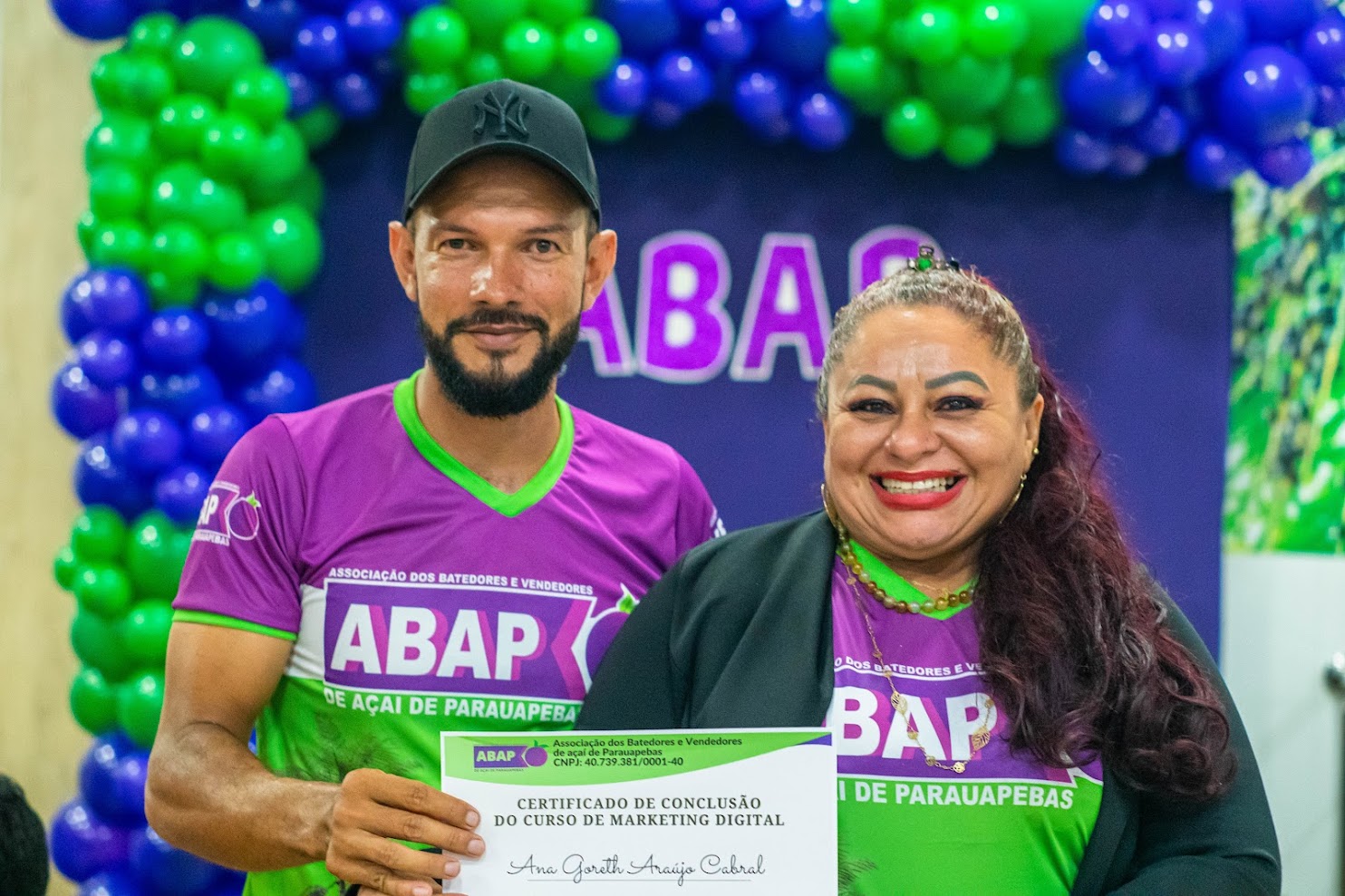 Mulheres no Concurso Gastronômico do Açaí em Parauapebas
